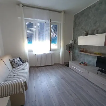 Apartman House Piombino